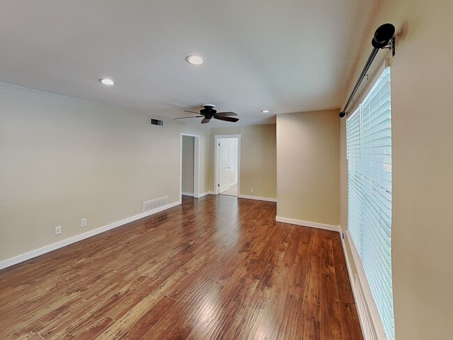 Building Photo - Charming Brick Home in the Heart of Richland Hills – Birdville ISD