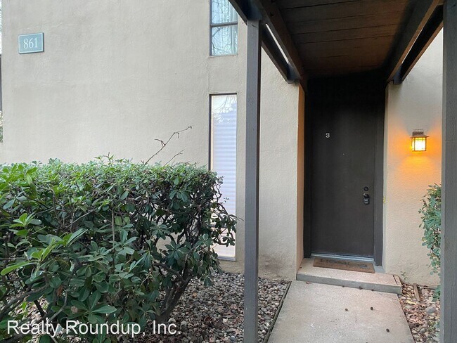 Building Photo - 1 br, 1 bath House - 861 Woodside Ln E #3