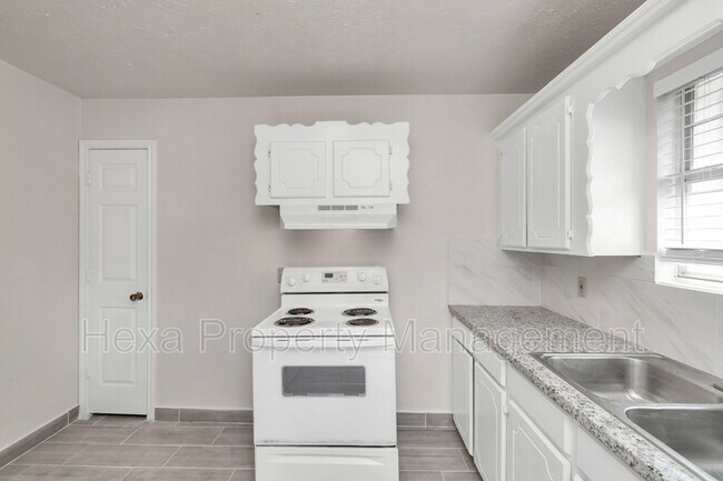 Foto del edificio - 4679 Weaver Rd