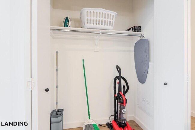 Foto del edificio - 2623 Keene St