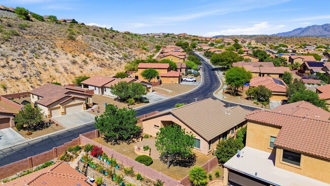 Building Photo - 39116 Quick Trot Dr