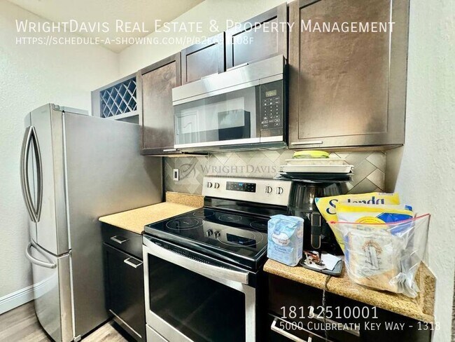 Foto del edificio - 5000 Culbreath Key Way