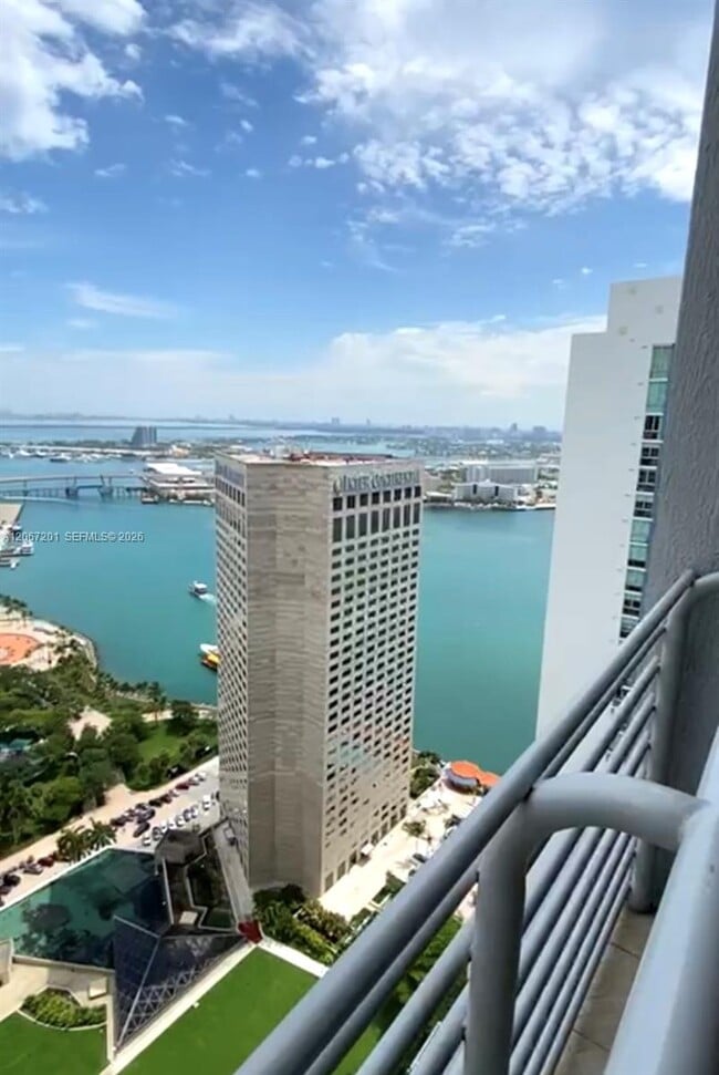 Building Photo - 325 S Biscayne Blvd