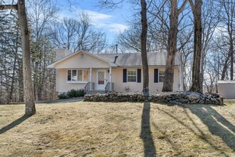Building Photo - 3 Fredrick Dr