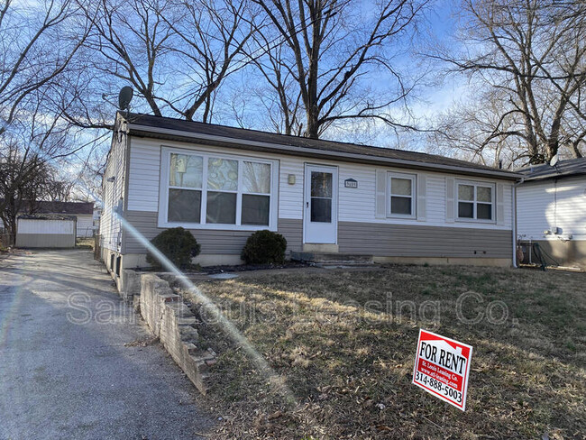 Building Photo - 9609 Winkler Dr