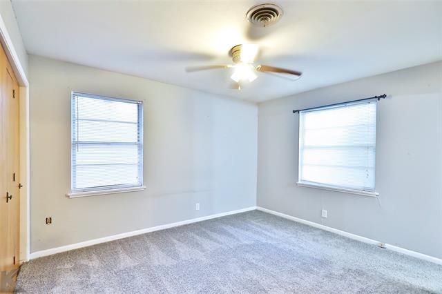 Foto del edificio - 1443 Beechwood Ln