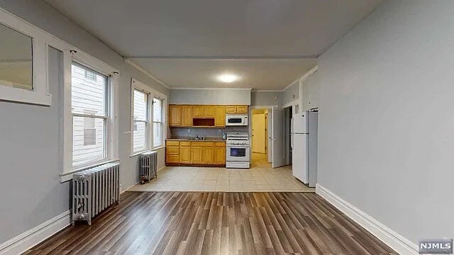 Foto del edificio - 416-418-418 Leslie St