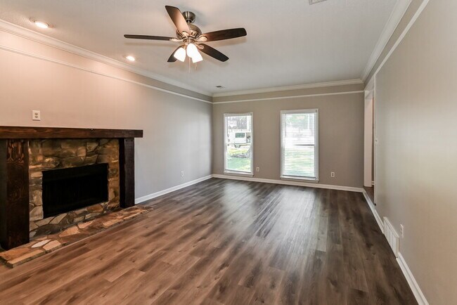 Building Photo - 1077 Cotton Row Cove