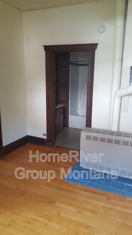 Foto del edificio - 212 S 5th St E