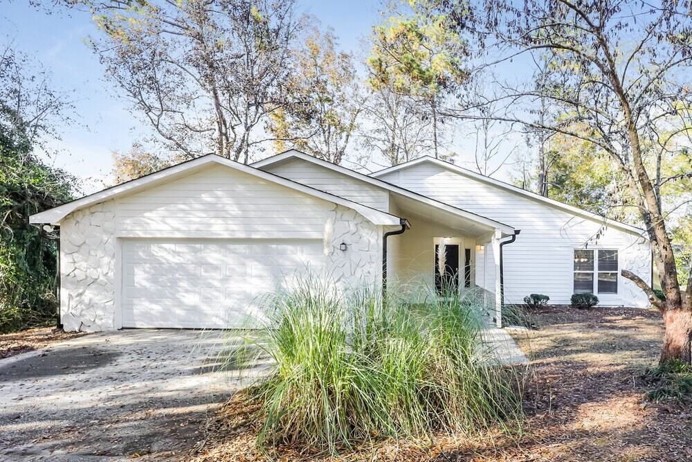Foto principal - 8449 Willows Terrace