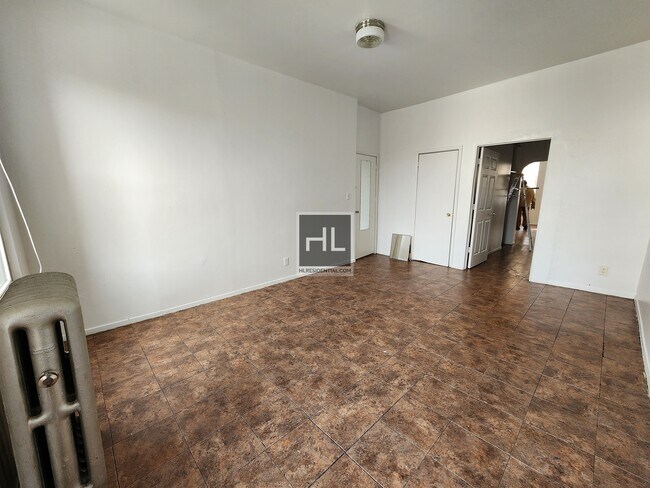 Building Photo - JEFFERSON AVENUE