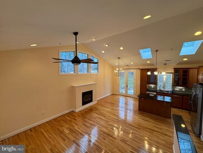 Foto del edificio - 6158 40 Winks Way