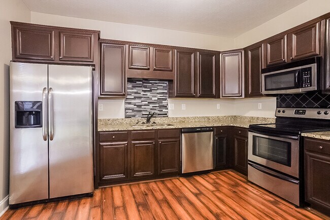 Foto del edificio - 226 High Meadows Cir