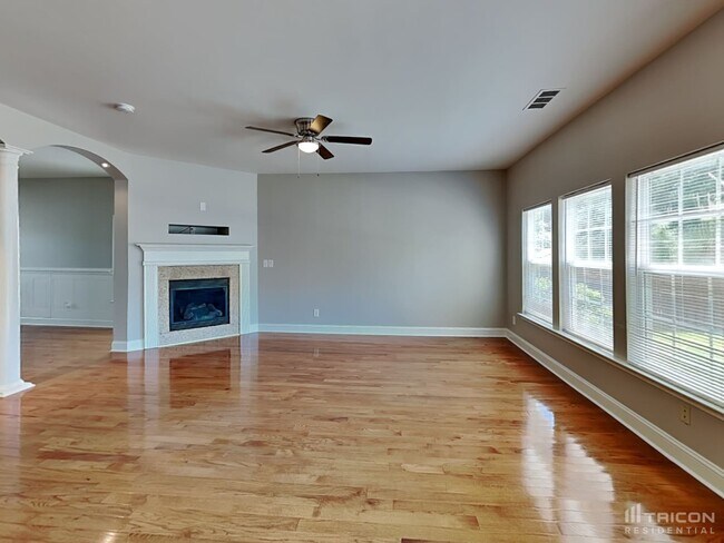 Foto del edificio - 12925 Tahoe Dr