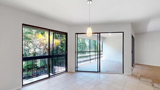 Building Photo - 8769 Como Lake Dr