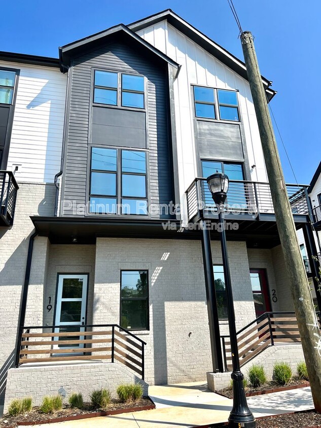 Foto principal - 1350 May Ave SE