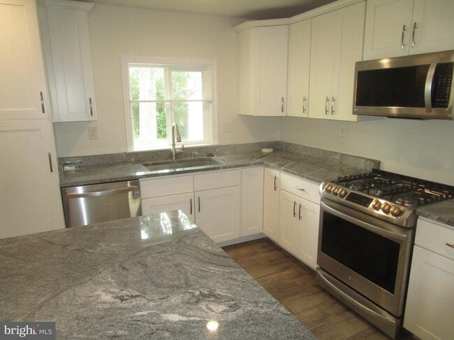 Building Photo - 10318 Aster Ln