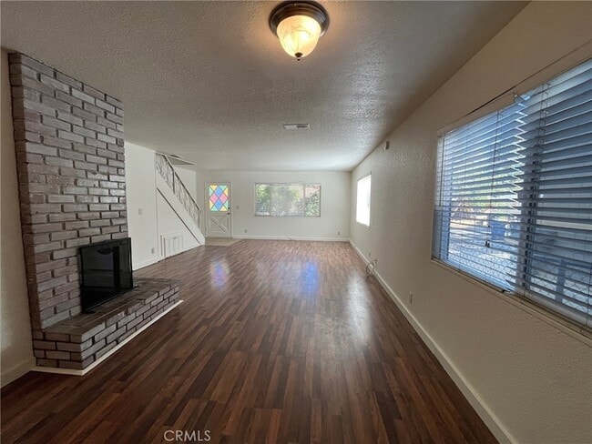 Building Photo - 314 W Aeroplane Blvd