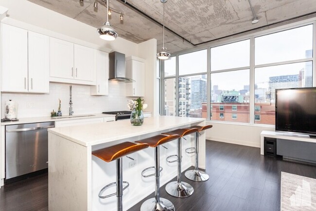 Foto del edificio - 60 E 16th St
