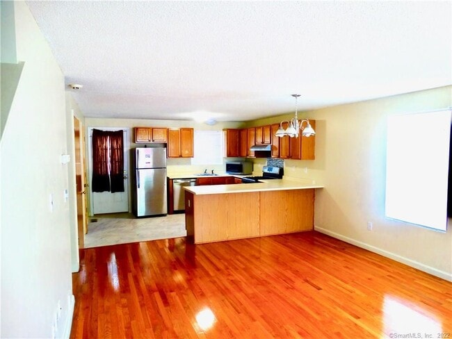 Foto del edificio - 20 Meadowrue Dr