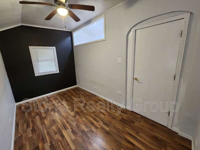 Building Photo - 1535 Barbour Ave