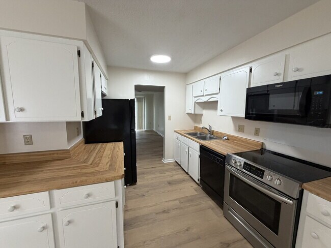 Foto del edificio - Townhouse for Rent