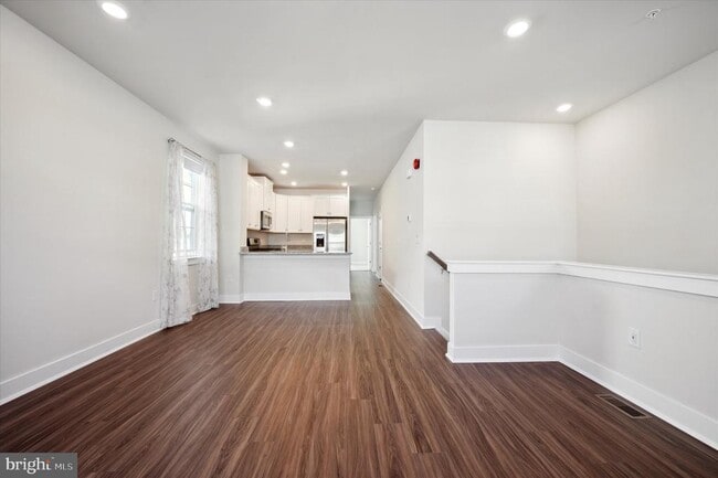 Building Photo - 127 Annapolis St