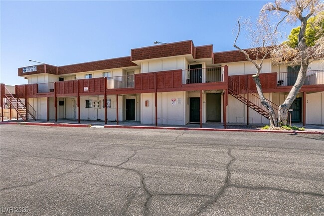 Building Photo - 5384 S Swenson St