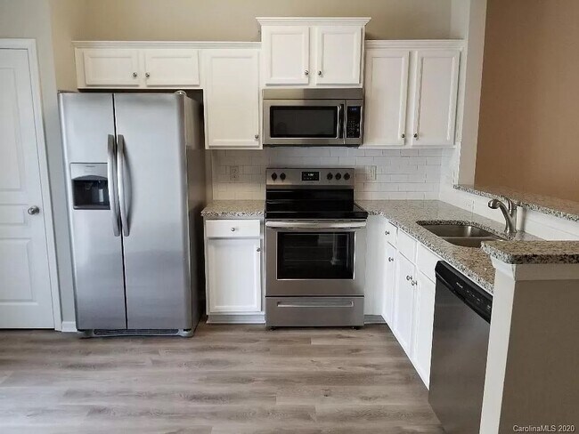 All New Appliances - 13453 Calloway Glen Dr