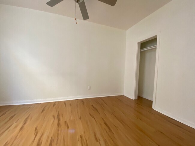 Foto del edificio - 125 N Westlake Ave