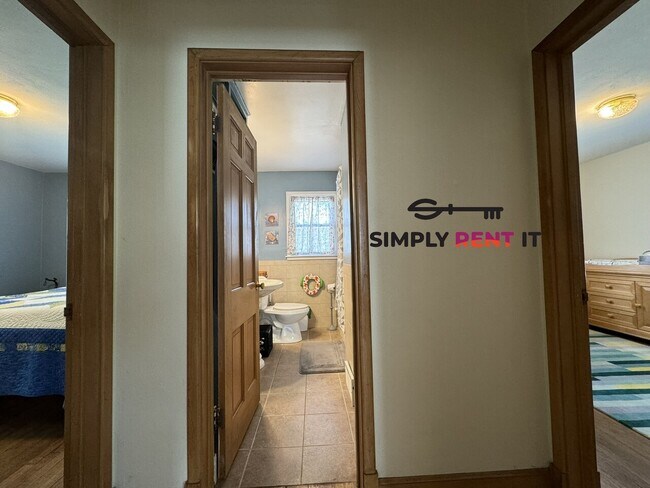 Foto del edificio - 3 Bedroom Downtown, Ames with Hardwood Floors