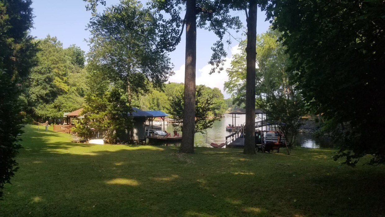 1126 Molokai Dr, Tega Cay, SC 29708 House Rental in Tega Cay, SC