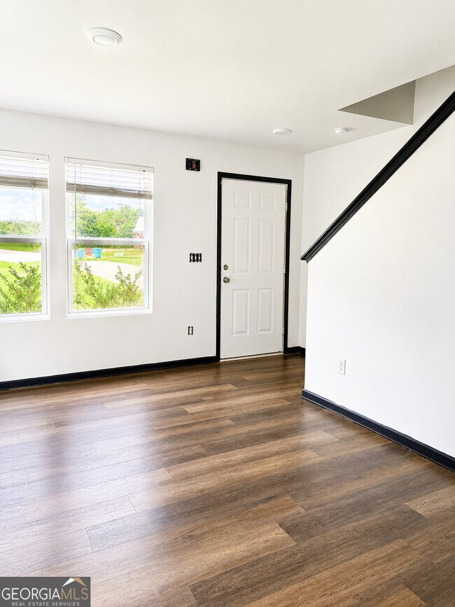 Foto del edificio - 105 Loblolly Ln