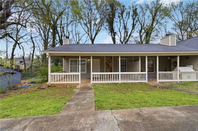 Building Photo - 442 Booth Cir SW