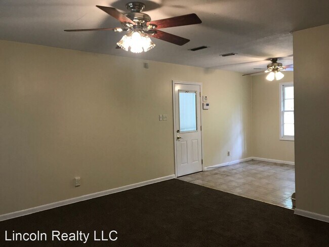 Building Photo - 3 br, 1 bath House - 305 Blitch St.*