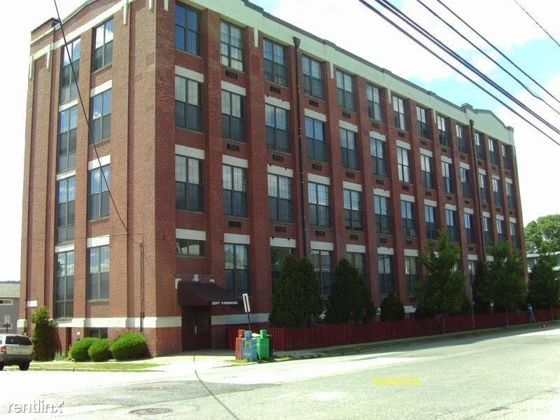 Foto principal - 384 Trenton Ave