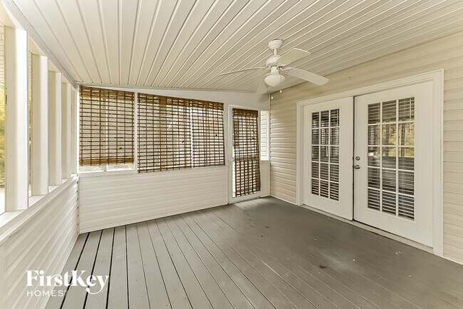 Building Photo - 128 Bryant St