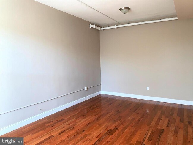 Building Photo - 53 E Butler Ave
