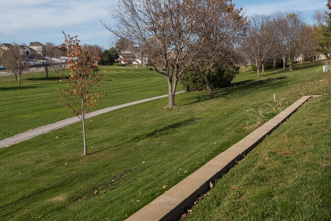 14th fairway - 1011 Norton Dr