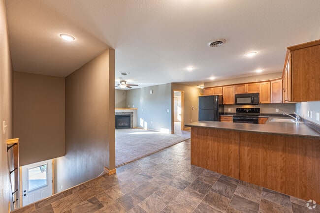 3BR, 2BA - 1,400SF - Kitchen/Living Room/Entry - Wissota Bldg 01