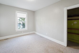 Building Photo - 17 Melville St