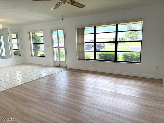 Foto del edificio - 3923 SE 11th Ave