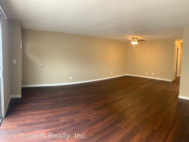 Foto del edificio - 3631-3647 Green Ave