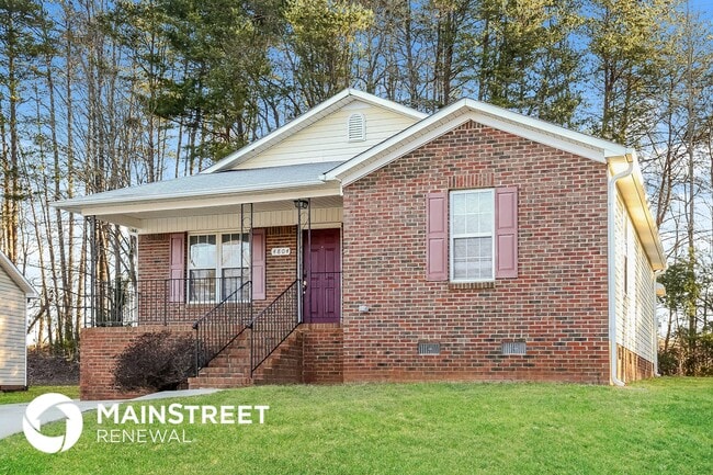 Building Photo - 4804 Shady Pine Dr