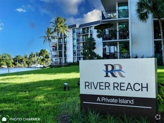 Building Photo - 1101 River Reach Dr
