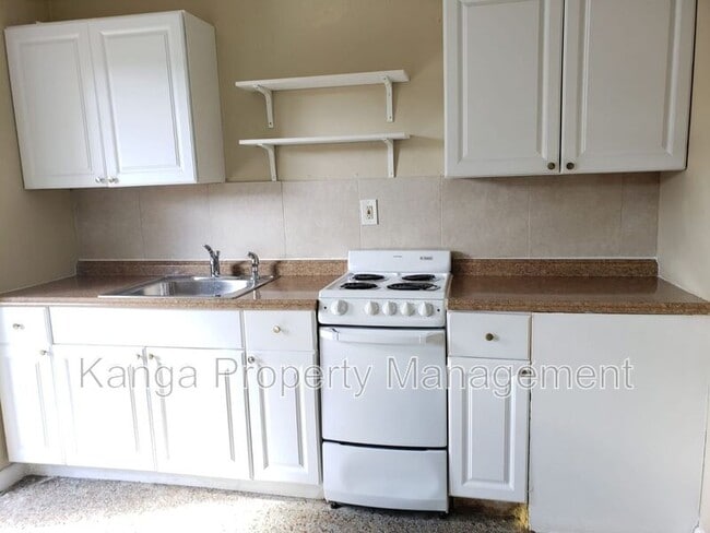 Foto del edificio - 3718 Henry Ave