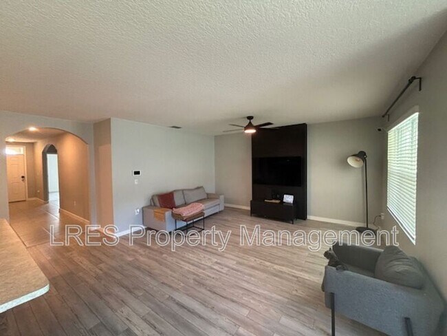Building Photo - 3329 Wellborn Drive