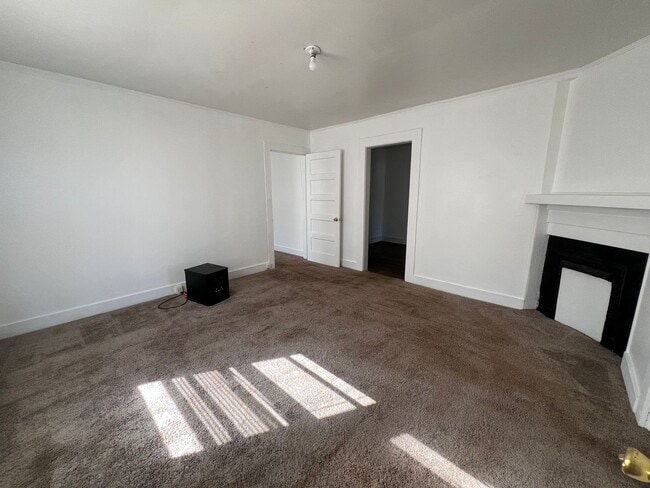 Photo - 3/2 Available Now in West Greenville! House