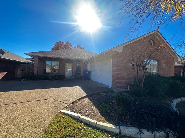 Building Photo - 708 Nandina Way