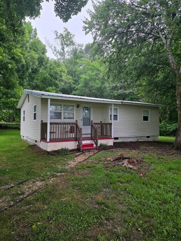 Building Photo - Coming Soon in Ringgold! 3BR/2BA Home with Large Detached Garage & Huge Backyard